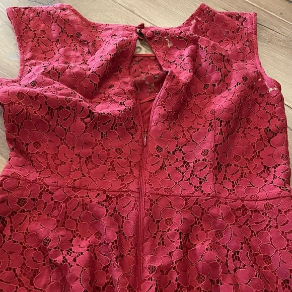 WHITE HOUSE lace detail red dress - Picture 1 of 5